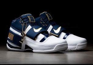 安踏新球鞋爆料视频大全,全方位解析爆款球鞋亮点 第3张 安踏新球鞋爆料视频大全,全方位解析爆款球鞋亮点 第3张